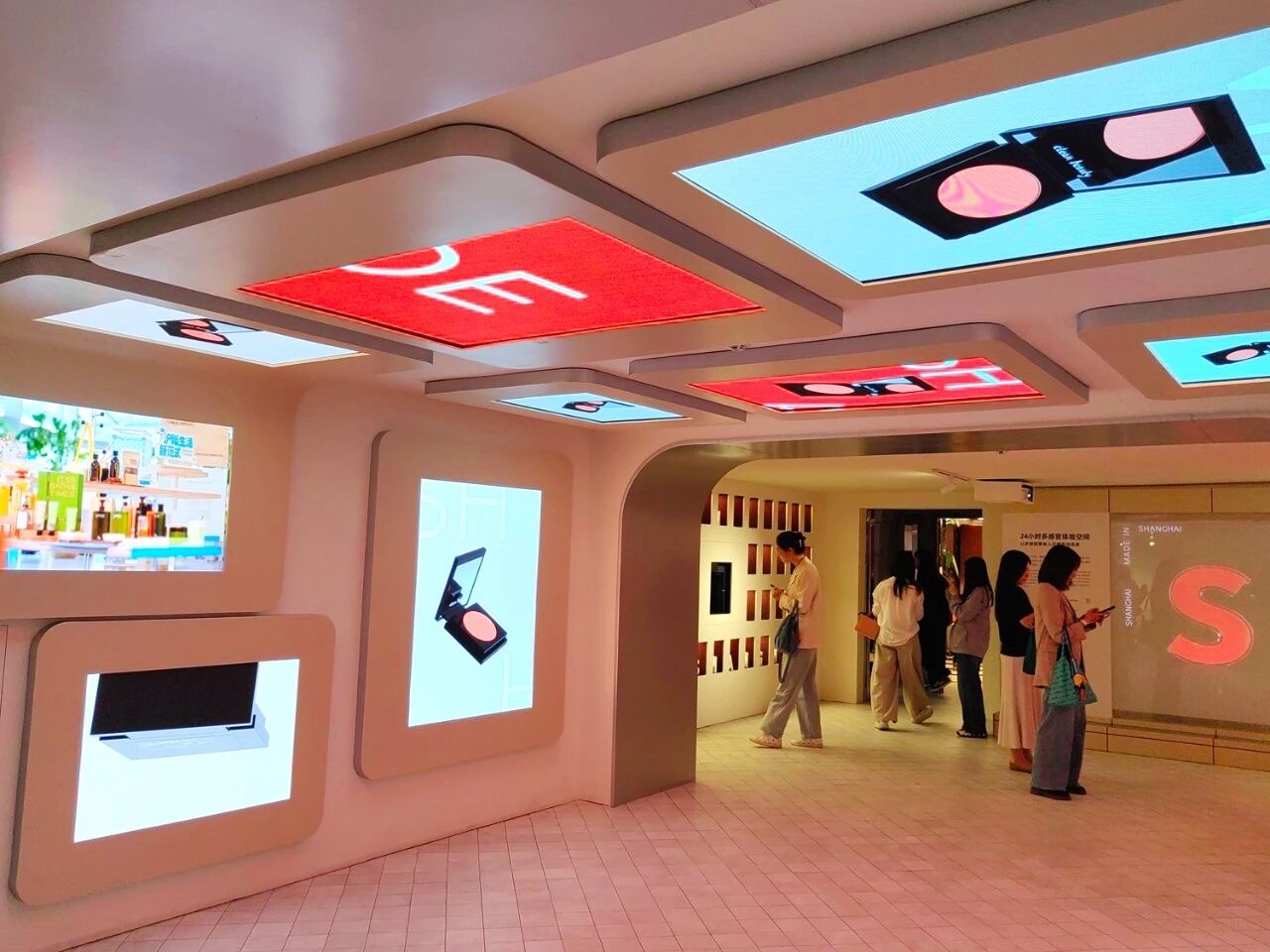 三（sān）思LED,驚豔（yàn）,亮相,2026,上海製造佳品匯,以卓越視效詮釋,品（pǐn）智生（shēng）活