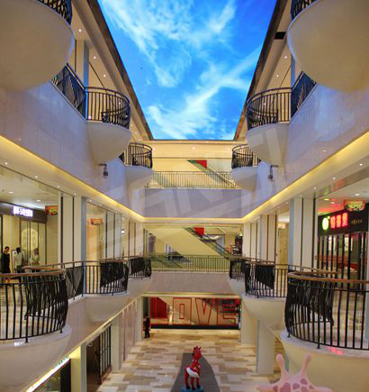 南京（jīng）國際廣場沿街商業室（shì）內中庭