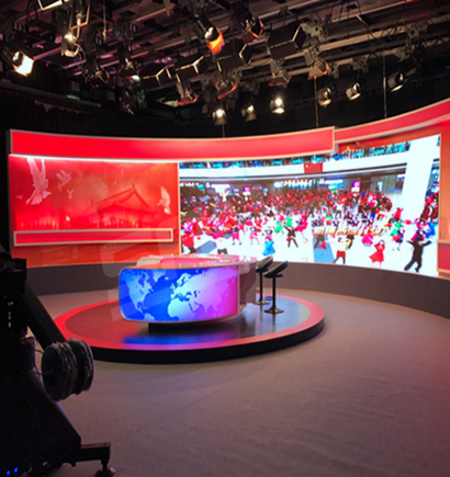 新疆電（diàn）視台北京十九大新聞演播室