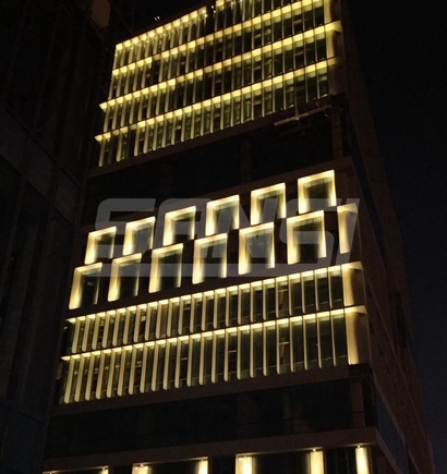 荊門傳媒中（zhōng）心