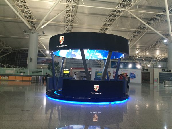 西安鹹陽機場室內全彩屏