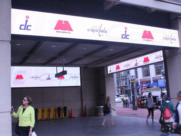 美國華盛頓威瑞森中心室外led全（quán）彩顯示屏