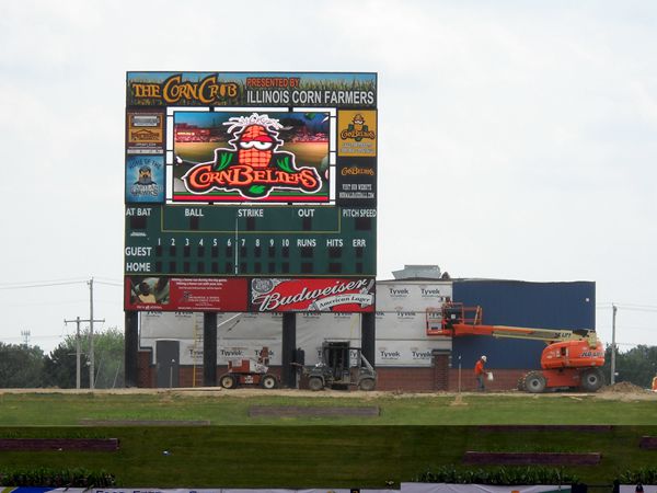 美國伊（yī）利諾伊大學體育場led室內全（quán）彩屏