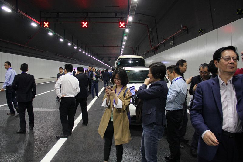 6.7公裏長的海底隧道