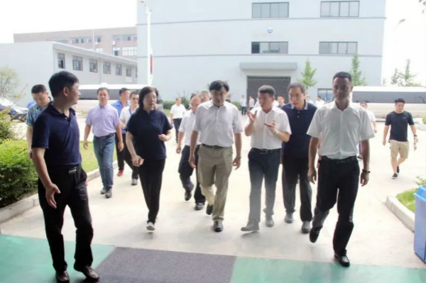 浙江省委常委、常務副省長馮飛到大香蕉9草在线調研