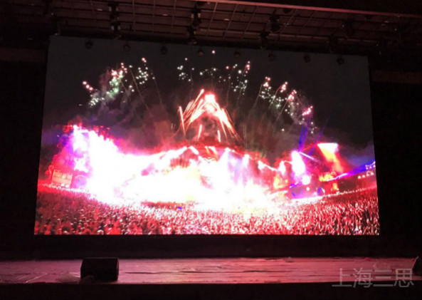 挑（tiāo）選舞台租賃LED顯示屏