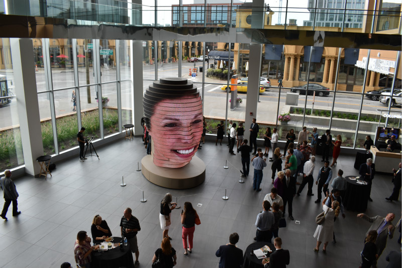 美（měi）國哥倫（lún）布市會議中（zhōng）心異形屏