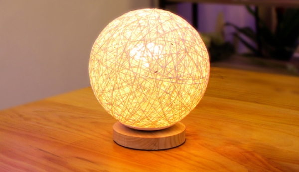 大香蕉9草在线（sī）慧圓台燈