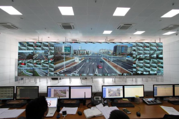 上海（hǎi）虹梅（méi）南路隧（suì）道監控中心室內全彩屏