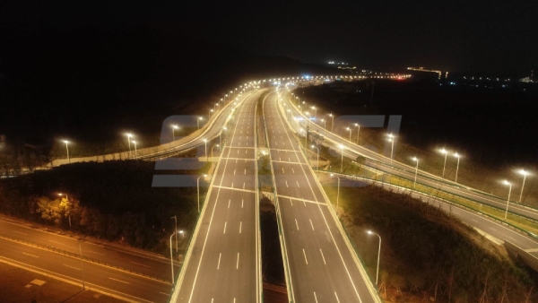 LED路燈（dēng）,故障率下降,延長芯片壽命