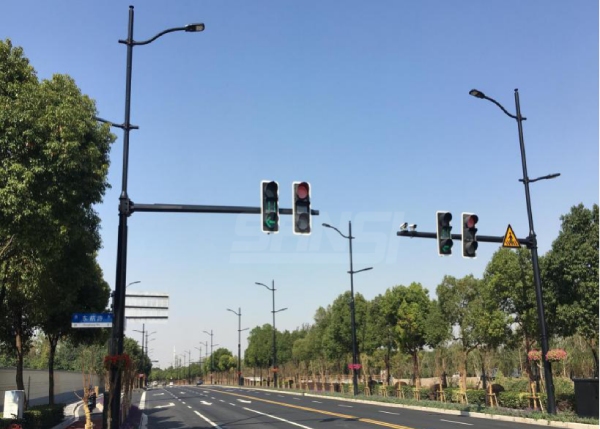 一盞路燈的智慧（huì）,LED路燈（dēng）,如何助（zhù）力（lì）,智慧交通