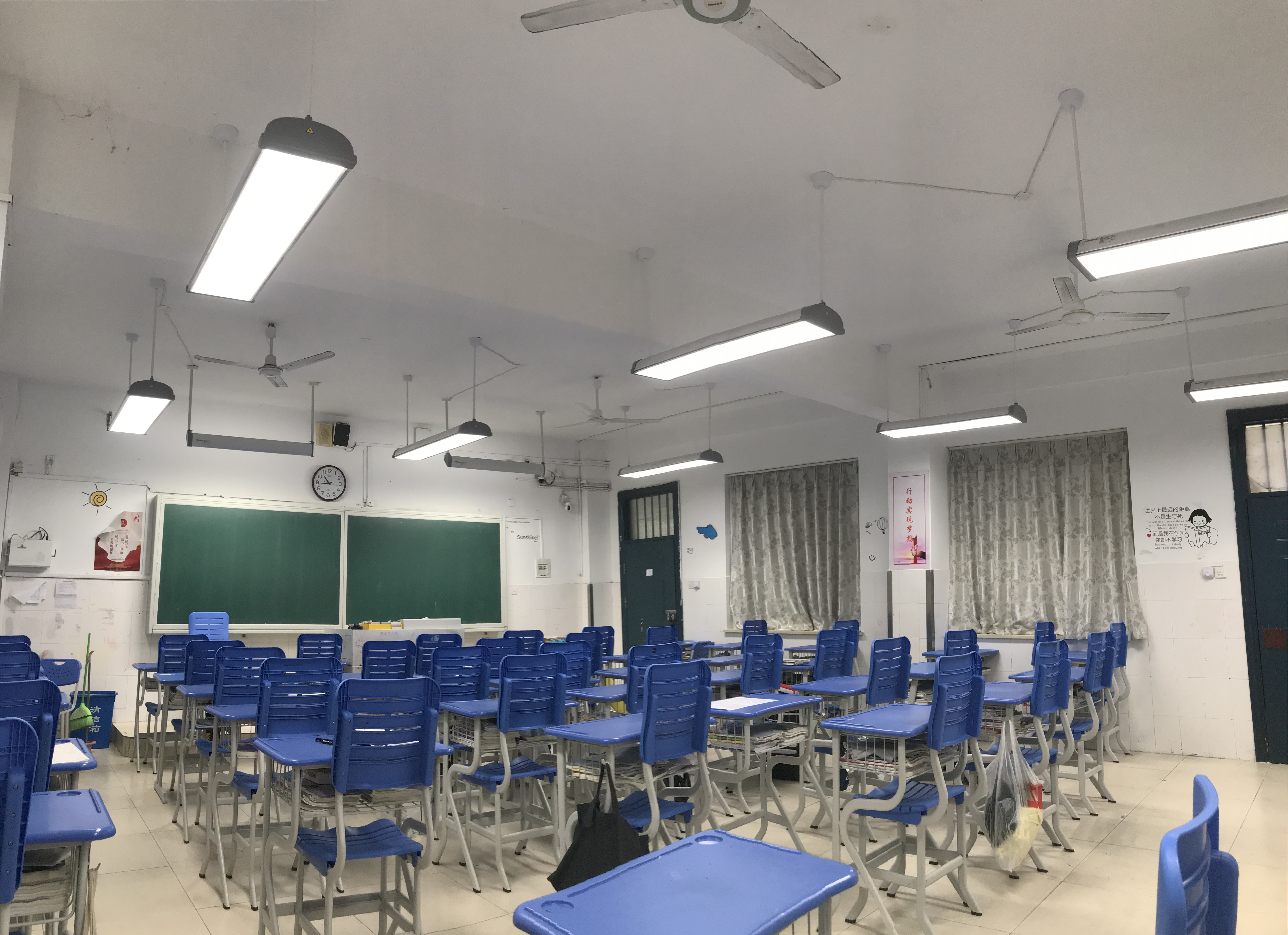 莘鬆中學教育照明案例