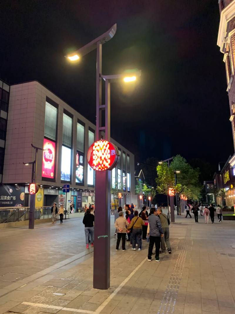 湖濱路智慧路燈（dēng）實拍