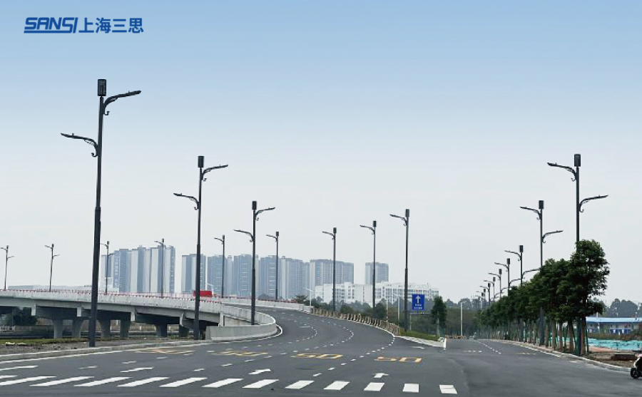 三（sān）思智慧路燈