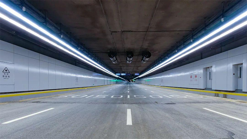 精準照明,守護(hù)安全,隧道照明,專用燈,助力隧道暢行無憂