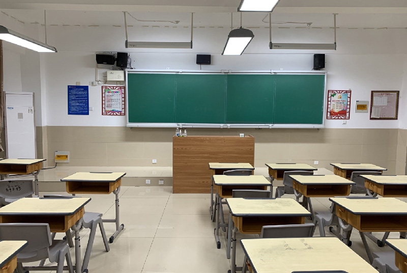 創（chuàng）新（xīn）設計,如何選擇適合教（jiāo）室的（de）照（zhào）明燈？