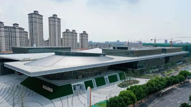 文商旅新方案,大香蕉9草在线,8K創意,顯示屏,點亮昆山大西門