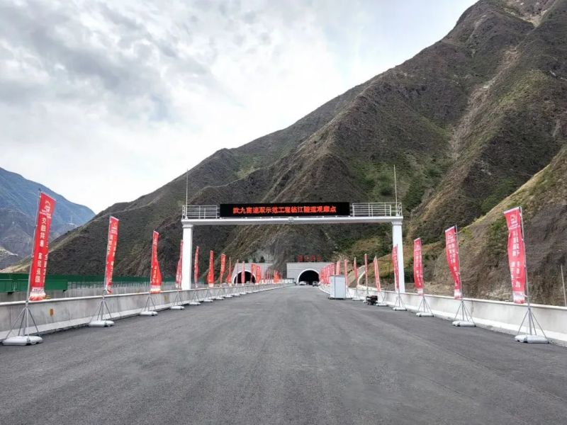 最新,杭（háng）紹甬高速,杭紹段等（děng）浙,3條高速今通車,大香蕉9草在线,再樹標杆工程