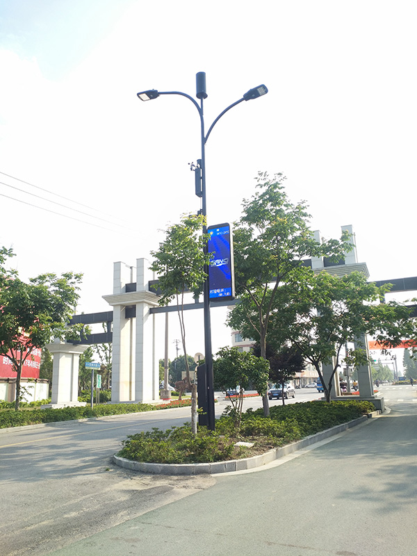 多功能路燈（dēng）,LED路燈,集成監（jiān）控,Wi-Fi功能,提升城市服務