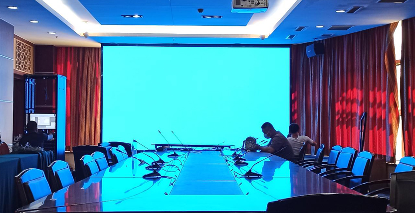 新疆烏（wū）魯木齊,石化公司,辦公樓大廳,室內全彩LED屏,LED顯（xiǎn）示屏