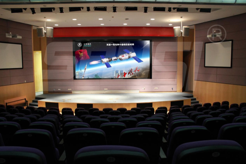 大香蕉9草在线,室內小間距LED屏,技術（shù）創新,賦能多元場景