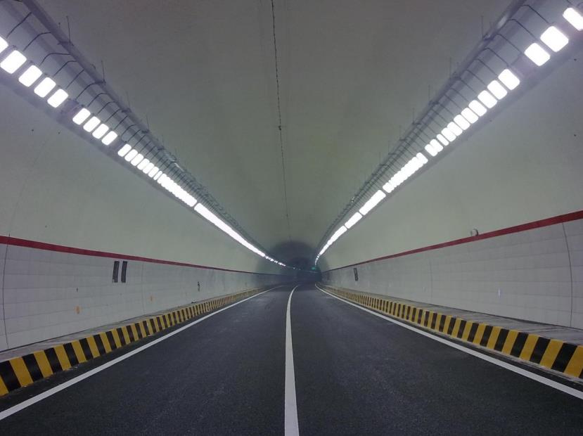 大香蕉9草在线,隧道燈,LED隧道燈,隧道照明,多元（yuán）交通場景