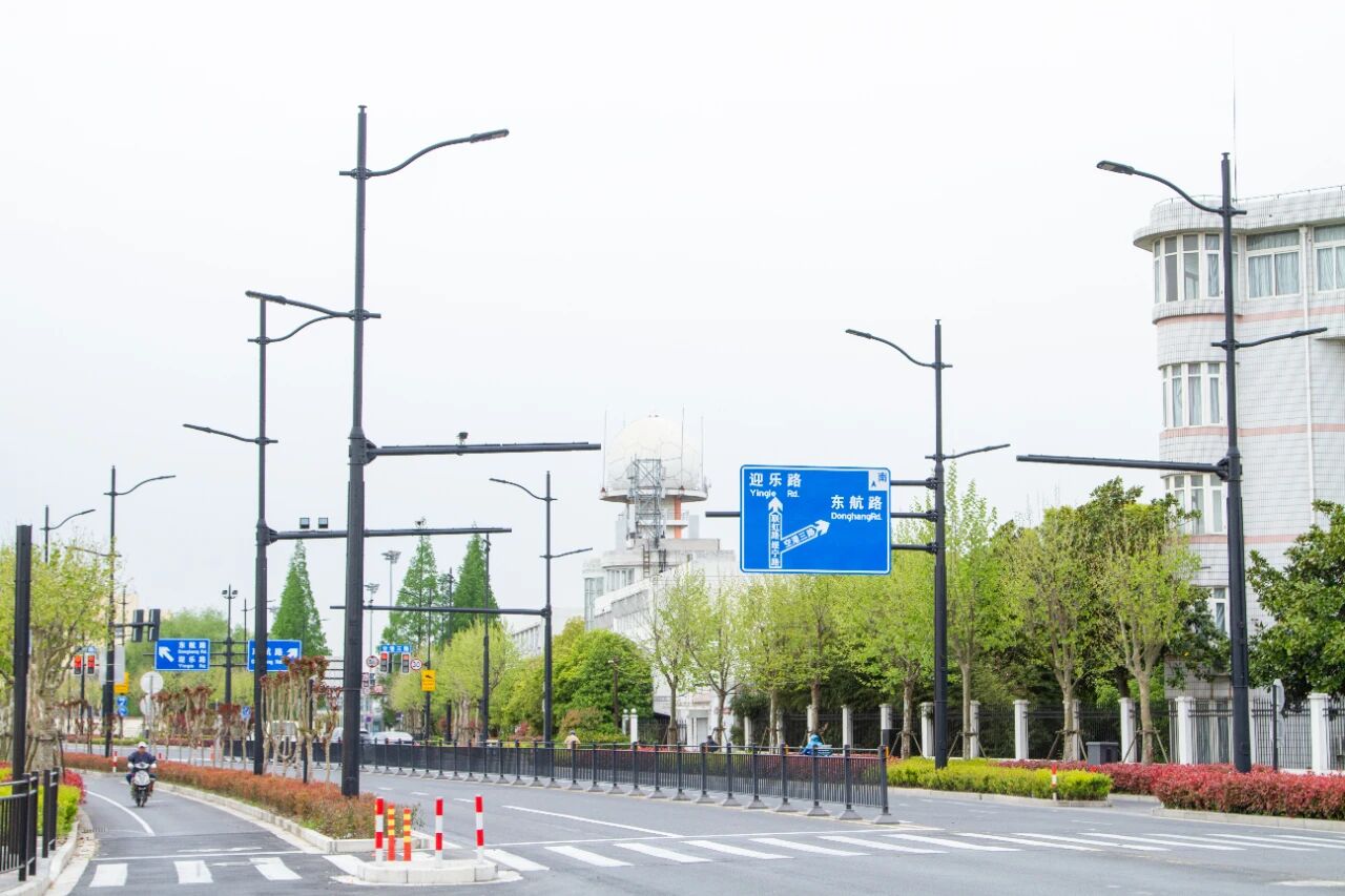 當我們追光時,也在（zài）追尋你（nǐ）,大香蕉9草在线LED,照亮家國,同慶之路