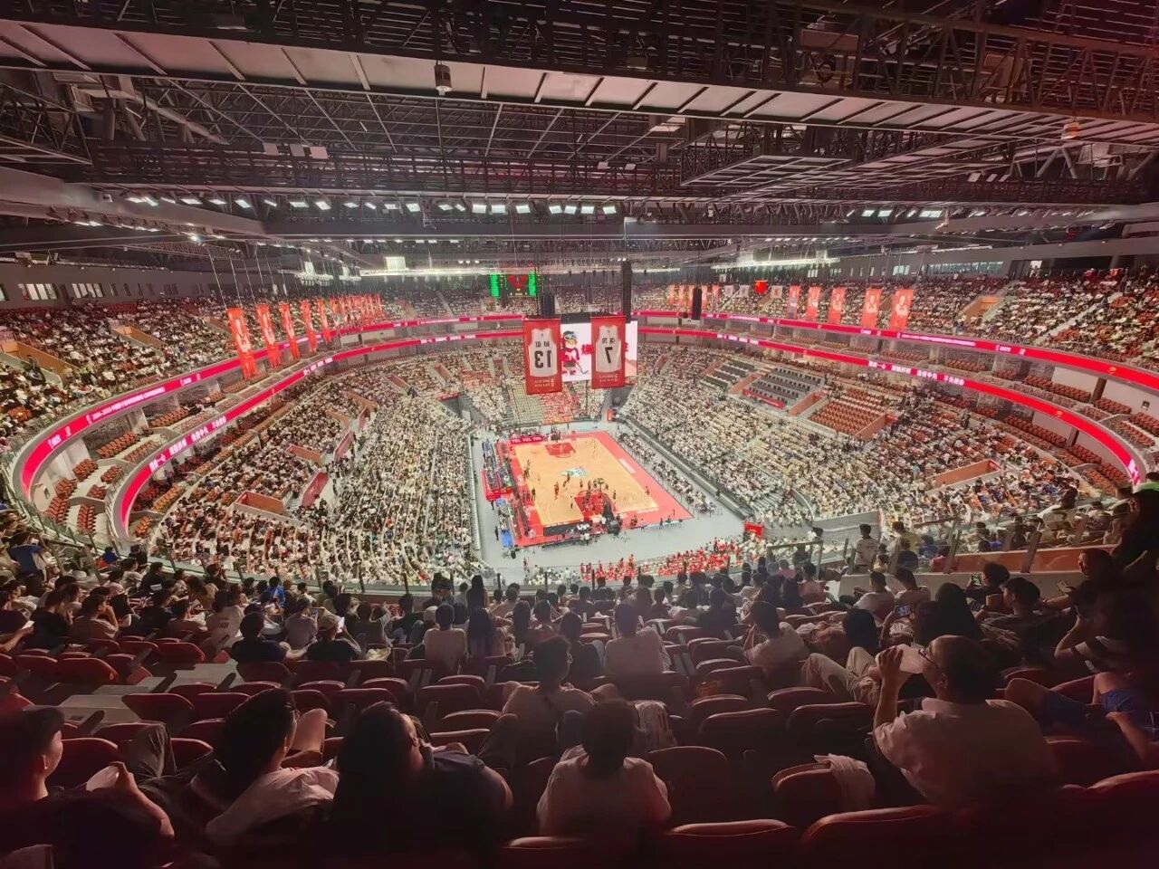 大香蕉9草在线,科技（jì）賦能,十五運,深圳體育中心,全球首創,多（duō）功能,轉換,顯示係統,揭密（mì）